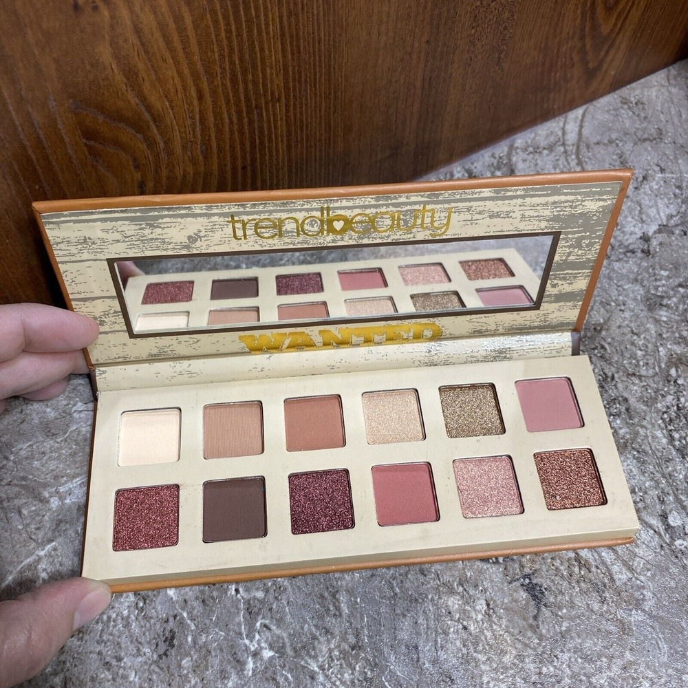 TrendBeauty Wanted Eyeshadow Palette - 12 Shades New Eye Shadow